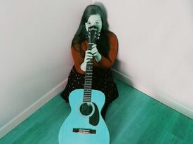 Loralee - Singer Guitarist - Dallas, TX - Hero Gallery 2