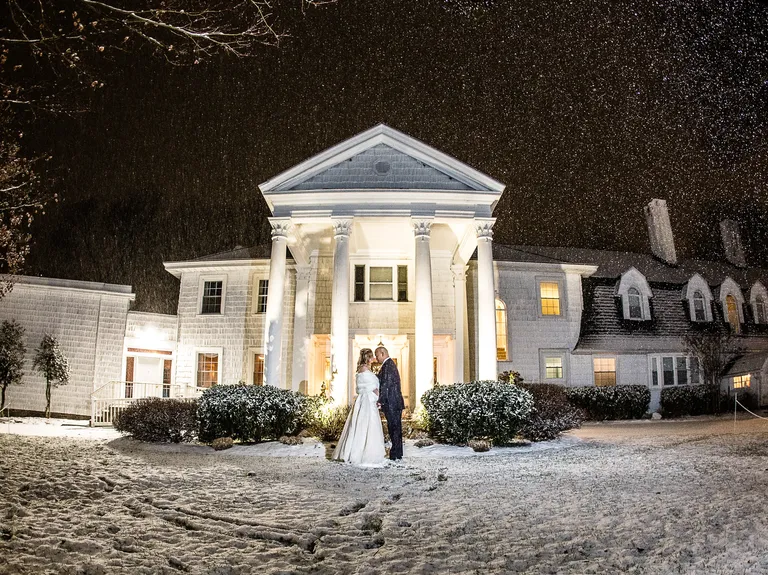 Overhills Mansion winter wedding venue in Catonsville, Maryland