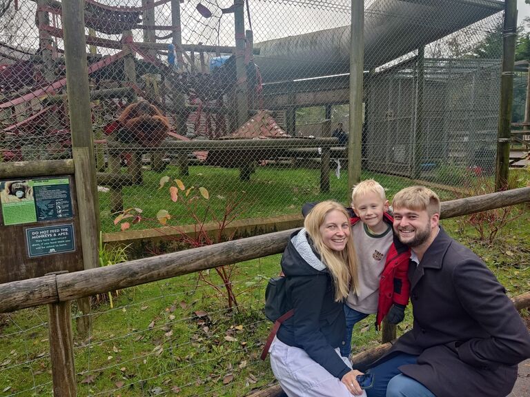 Oli comes to stay and we FINALLY go to Monkey World