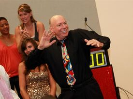 Corporate Entertainment- Magic Barry Entertainment - Interactive Game Show Host - Charlotte, NC - Hero Gallery 1