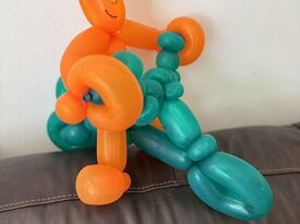 Twisting Up Entertainment & Party Rental - Balloon Twister - Utica, MI - Hero Gallery 4