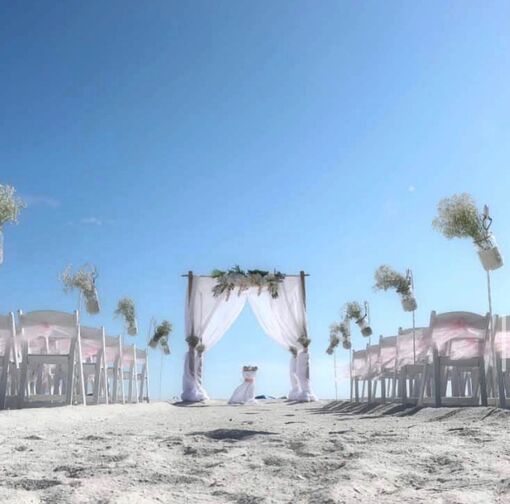 Lea Lemay and Billy Brown's Wedding Website