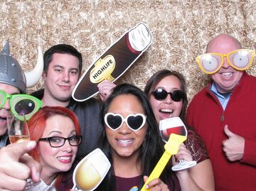 GroovBooth - Photo Booth Rentals - Photo Booth - Sacramento, CA - Hero Main