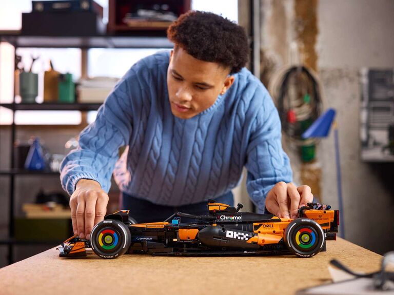 McLaren LEGO build