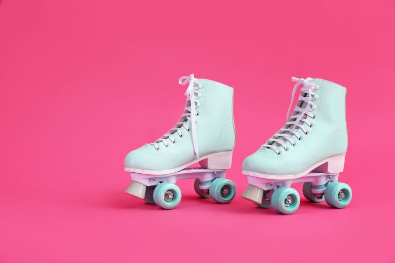 Barbie theme party ideas: rollerblading