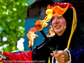 Juggling Jesters - Juggler - Kansas City, MO - Hero Gallery 4