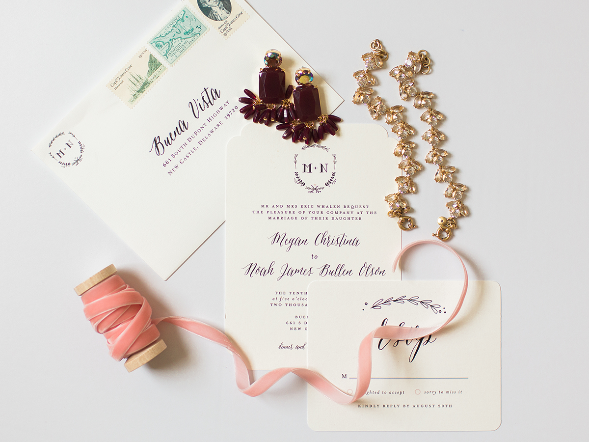 wedding invitations classic white and burgundy