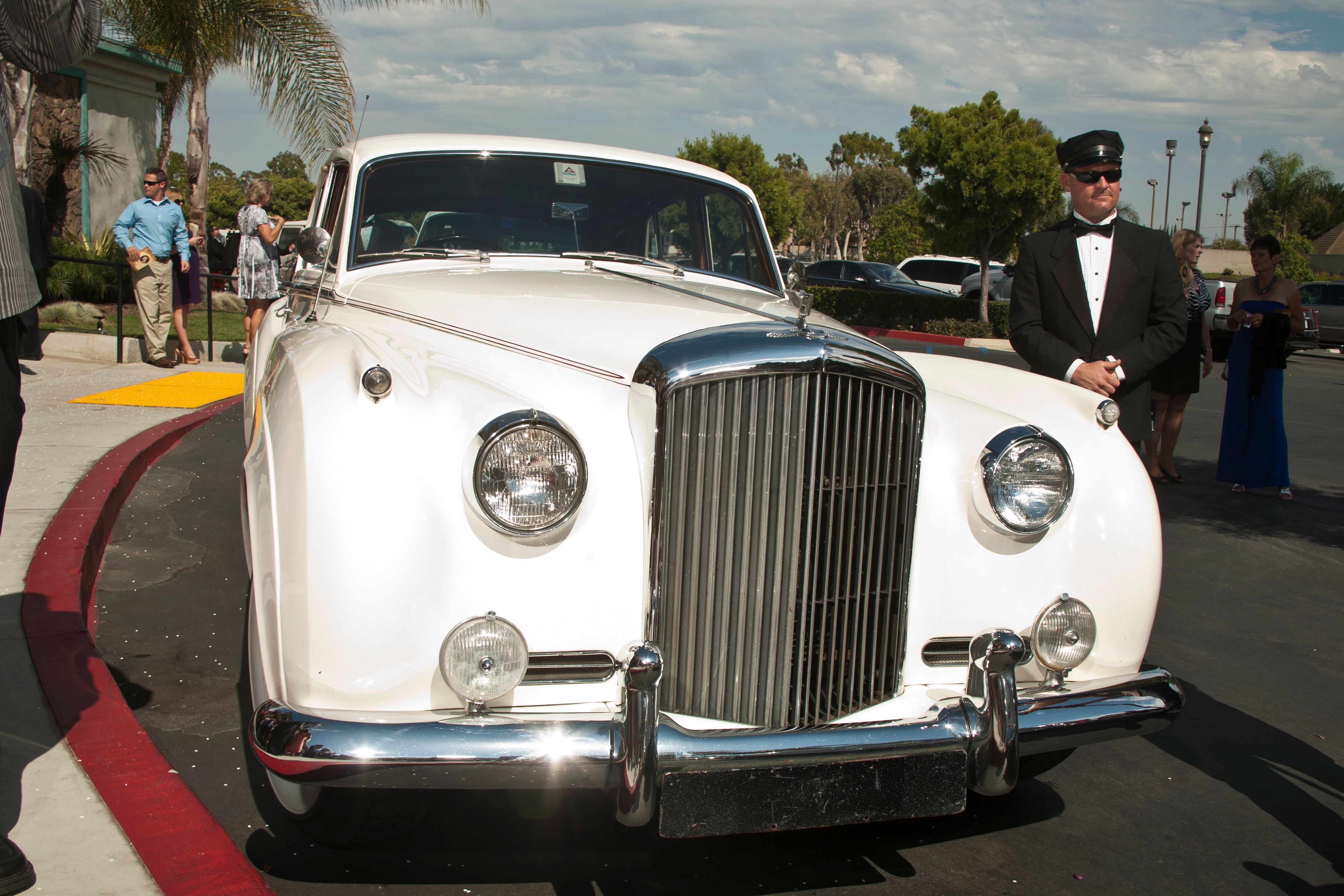 United Limousine & Charter, Inc. Transportation The Knot