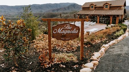 Casual Summer Wedding in Pigeon Forge, The Magnolia Venue