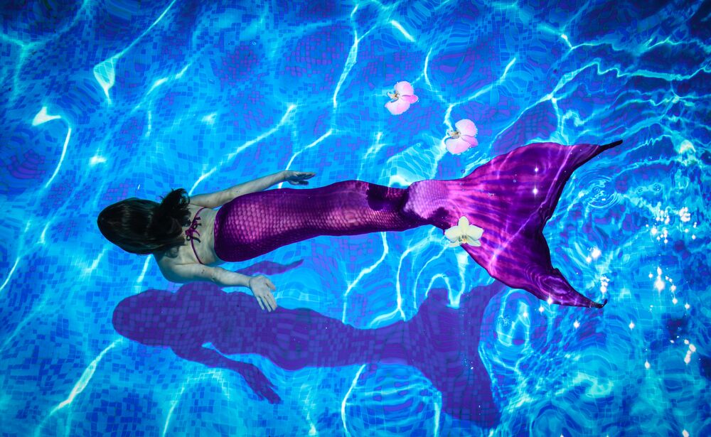 Mermaid in the pool