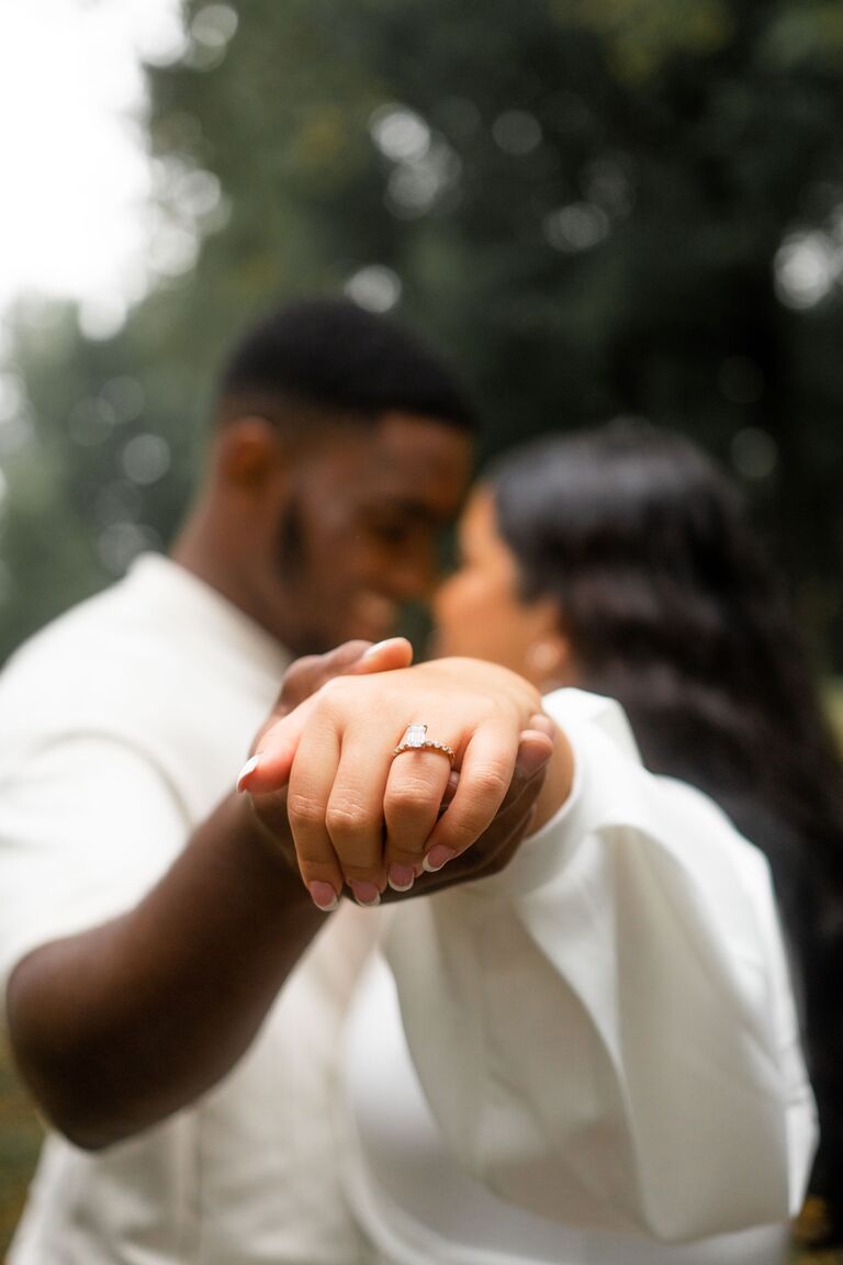 After 2 years of dating and falling more and more in love, we got engaged! / Después de dos años de noviazgo y de enamorarnos cada día más, ¡nos comprometimos para casarnos!