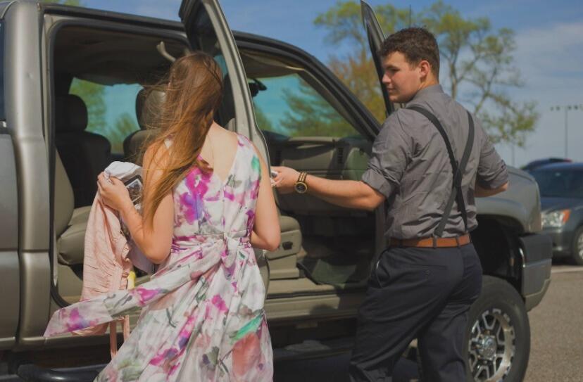 Audree and Christian headed to senior prom 
