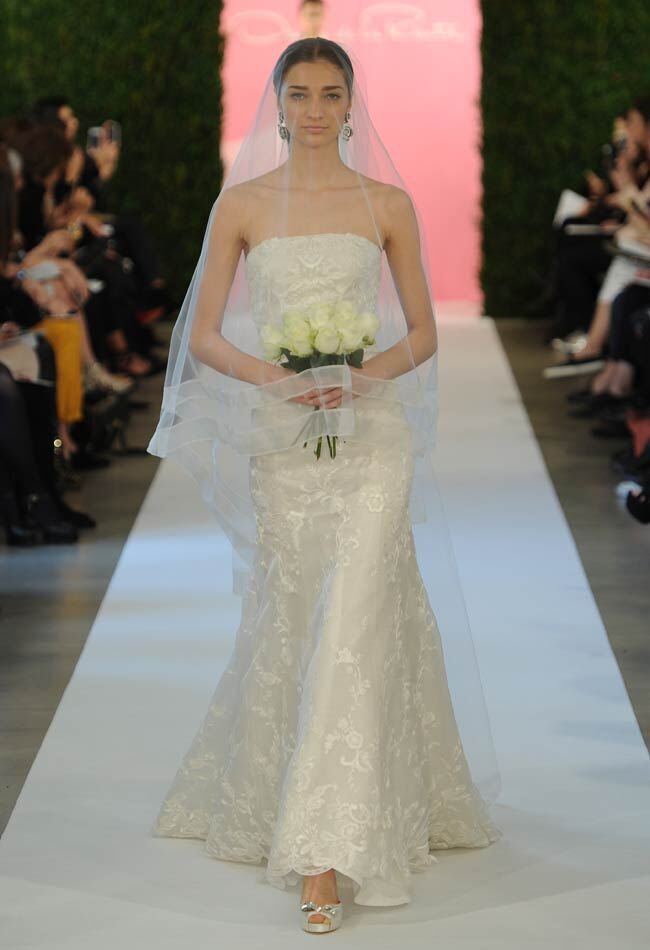 Oscar de la Renta Spring 2015 Wedding Dresses