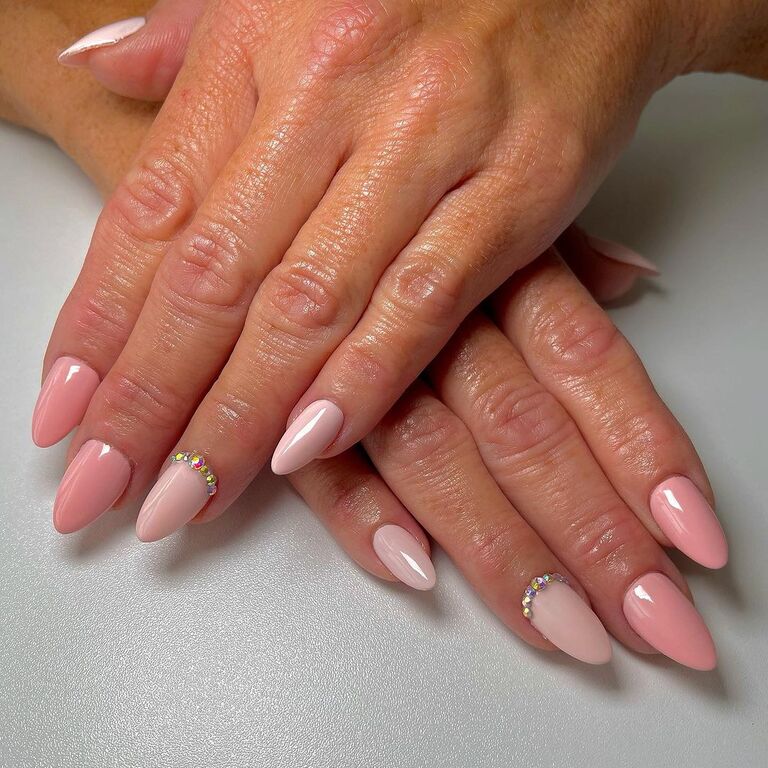 subtle beige with rhinestones wedding nails