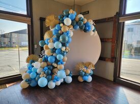Charming Balloons with Topaz Martofel - Balloon Twister - Columbia, PA - Hero Gallery 4