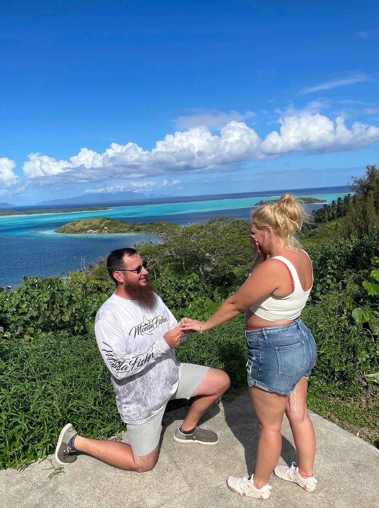 Jared proposed (: 
