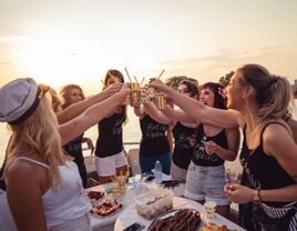 When to Have a Bachelorette Party: Questions, Answered