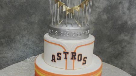 Houston Astros cake  Houston astros birthday party, Baseball birthday  cakes, Custom birthday cakes