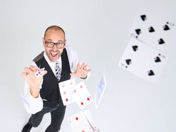 The Magic & Comedy of Christian Misner - Comedy Magician - Saint Louis, MO - Hero Main