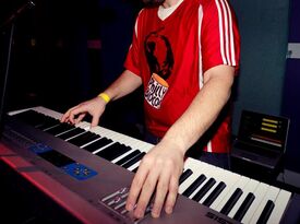 Dustin Beck - Singing Pianist - Philadelphia, PA - Hero Gallery 2
