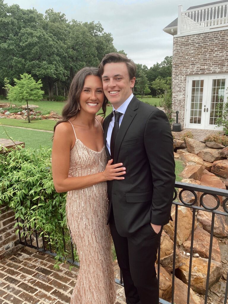 Stephen finally moved to Dallas in the spring and their relationship began to grow. Summer dates looked like pool days, walks around White Rock Lake and Stephen turning Kelsey into a baseball fan. 