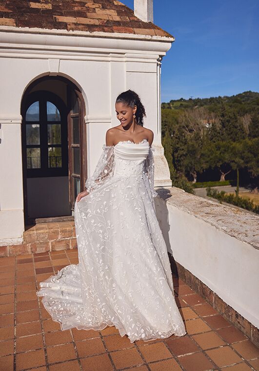 fitted lace wedding dress Lillian West 66129 Wedding Dress Sample main image 0