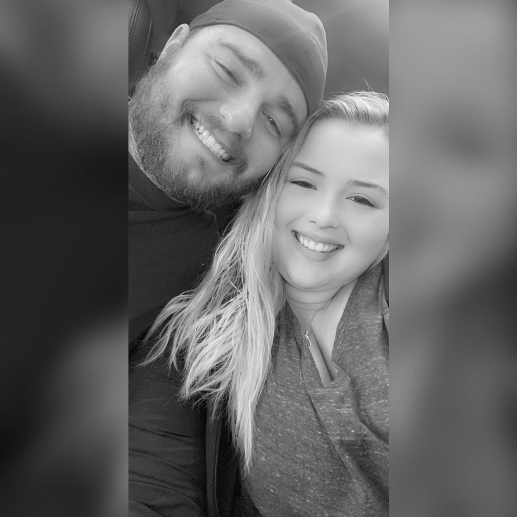 But then the unexpected happened.... COVID hit! With Ali working for a major hospital practice and in order to keep their loved ones safe they decided to quarantine together full time after only a couple of months being "together"! This was a scary and trying step for them but they soon realized life was only getting better as they grew closer and closer. 