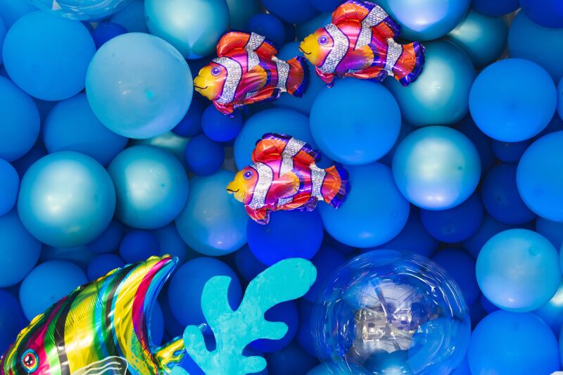 Underwater photo booth - mermaid party ideas