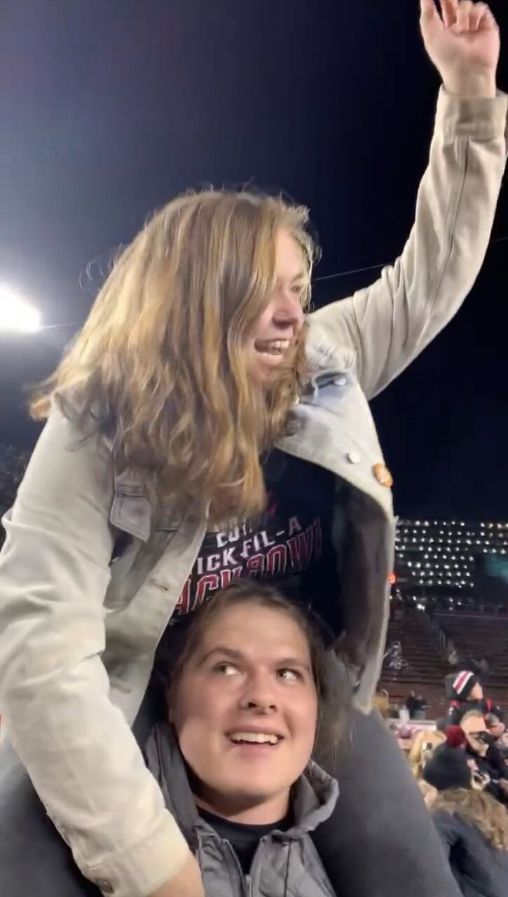 Storming the field, The Bearcats beat Houston, we are the AAC Champions for the 2021 season. CFP BOUND!