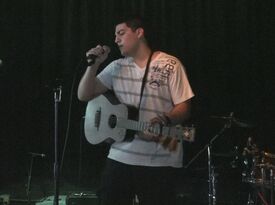 Ruben Salinas - Singer Guitarist - The Colony, TX - Hero Gallery 4