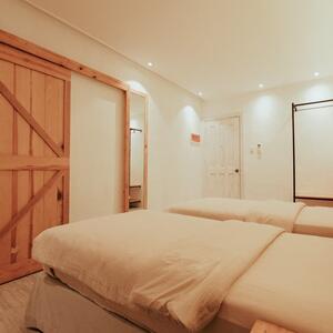 Gallery Photo 5