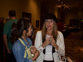 Brandi Cottingham Art Meets World - Motivational Speaker - Dallas, TX - Hero Gallery 4