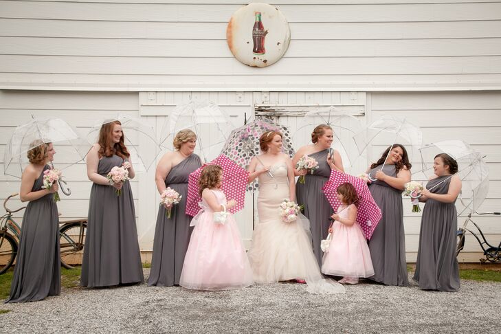 bridesmaids with umbrellas