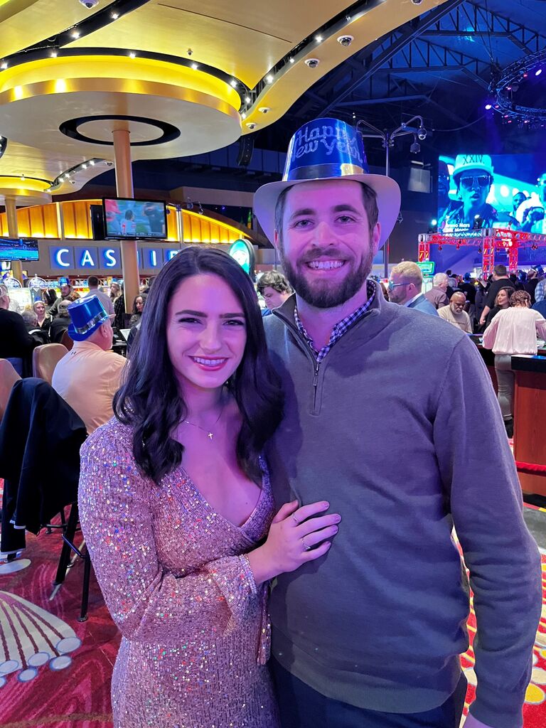 Brought in the 2023 New Year as a couple with Christina's family in Niagara Falls