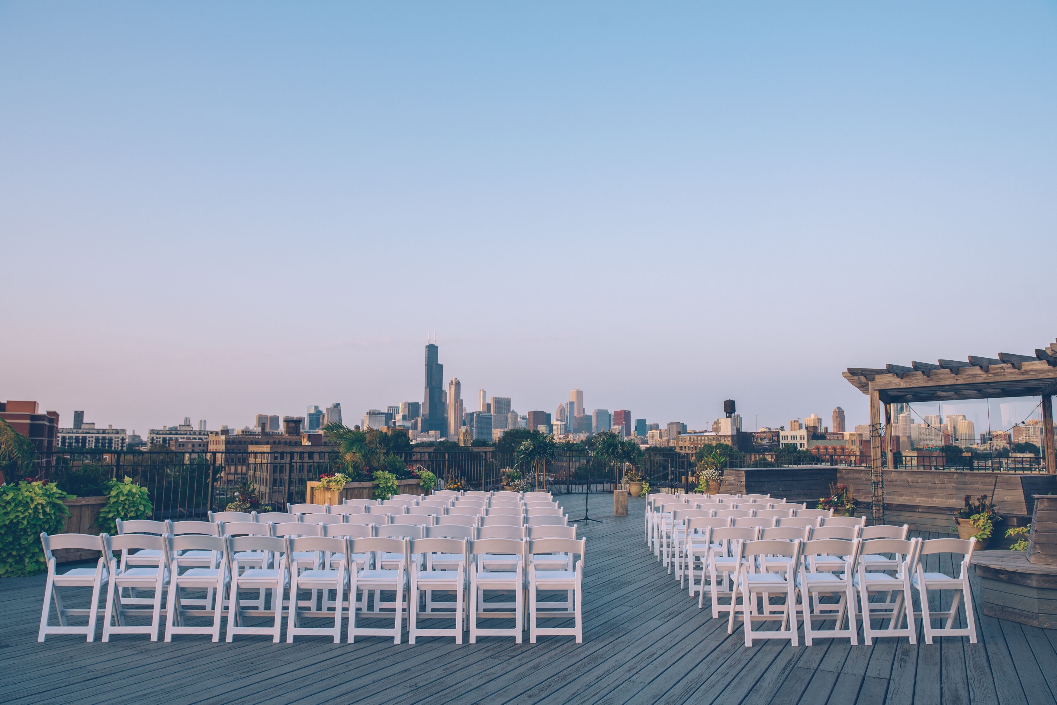 15 Best Outdoor Wedding Venues in Chicago The Bash
