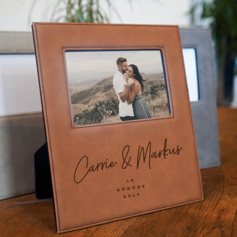 Packaging for Wedding and Family Photographers, Customized leather Envelope  for Photos, engraved leather Case Prints 5x7