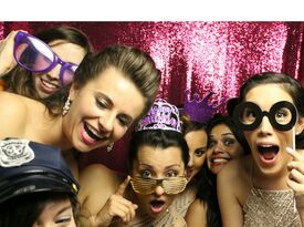 Xpressions Photo Booths - Photo Booth - Houston, TX - Hero Gallery 2