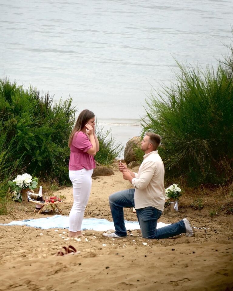 Finally, Porter proposed to Ally at the Oregon coast and the rest is history.