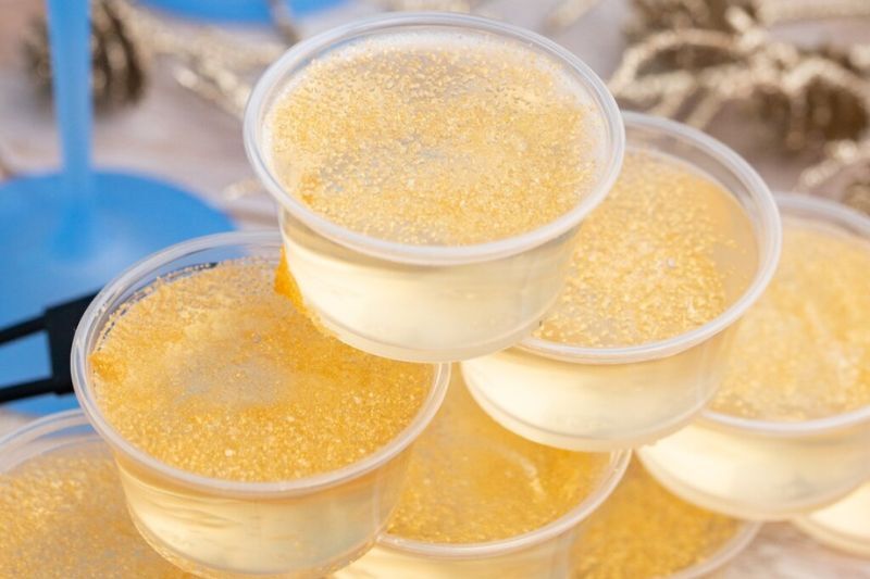 24k Gold birthday party ideas - champagne jello shots