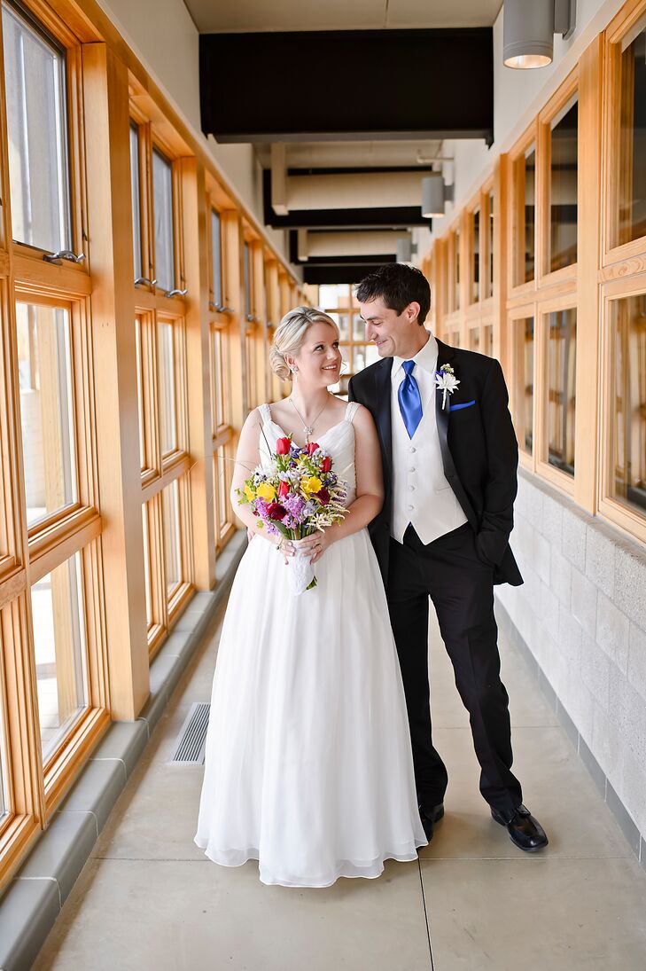 A Vibrant Wedding At Indian Springs Metropark In White Lake
