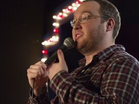 Dylan Gott - Comedian - Toronto, ON - Hero Gallery 3