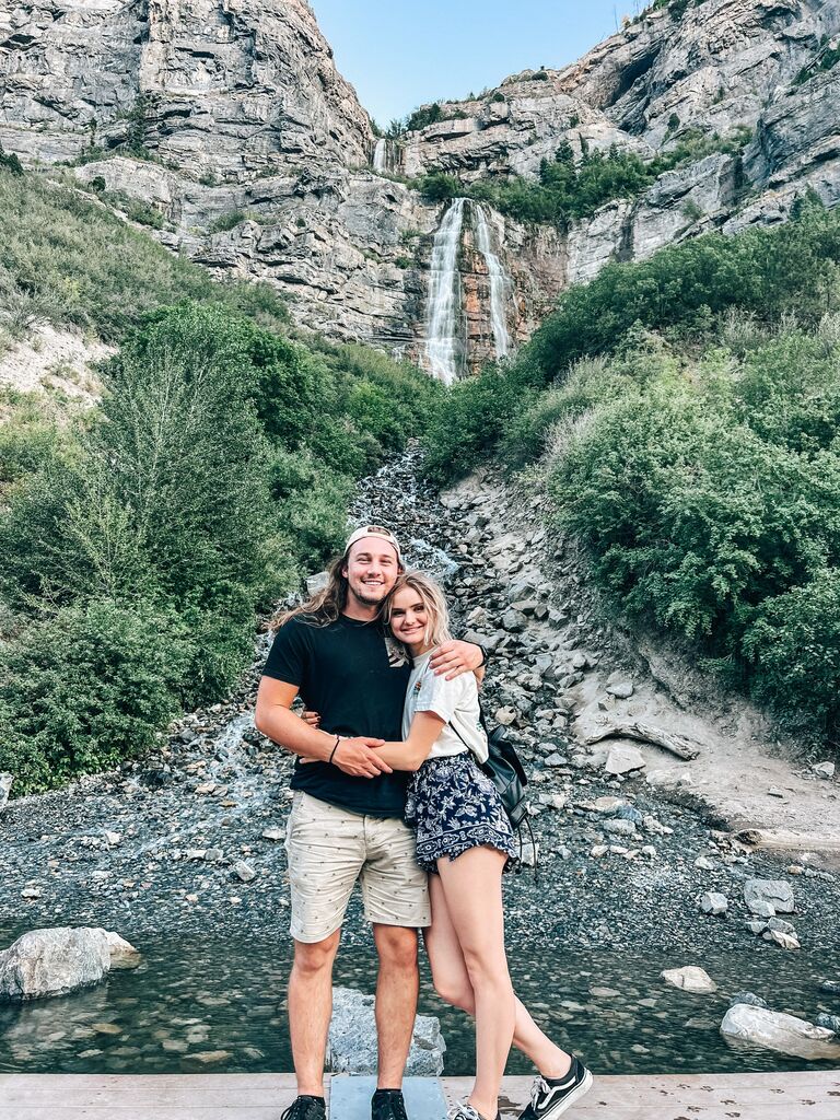  Matt surprised Emma a day ahead of schedule. Emma's heart brimmed with excitement as they set off on their spontaneous escapade. Their destination? Bridal Veil Falls, a scenic gem cherished deeply by both of them. There, Matt asked "Will you be my girlfriend?",  Emma said yes. And just like that, they became an official couple.