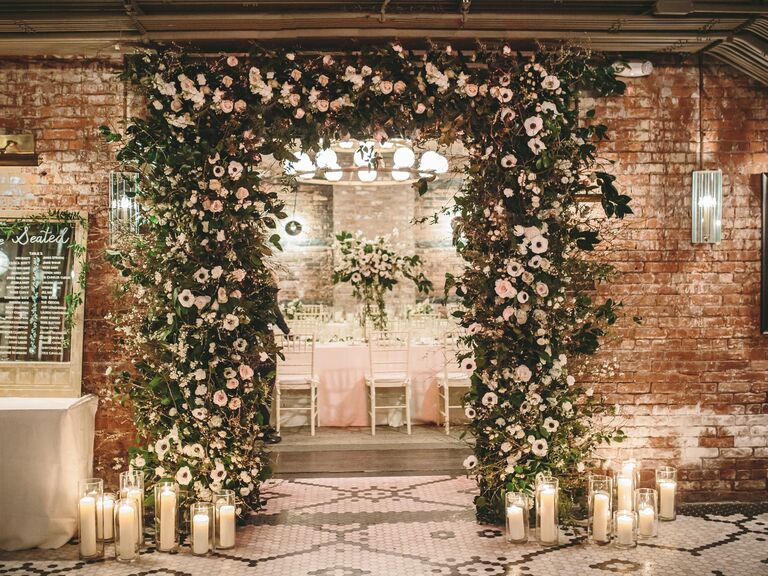 Tips on how to craft the perfect ceremony and reception entrace - wedding details not to miss