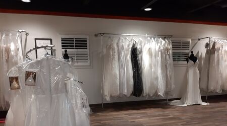 Honeybee Bridal Boutique Bridal Salons The Knot