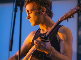 Chris Zurich - Acoustic Guitarist - Los Angeles, CA - Hero Gallery 3