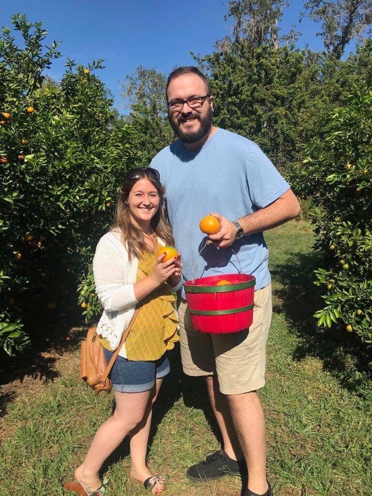 Un des premiers voyage de Kim en Floride. Elle voulait absolument qu'on aille cueillir des oranges! 