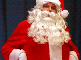 Cookie Loving Santa - Santa Claus - West Chester, OH - Hero Gallery 2