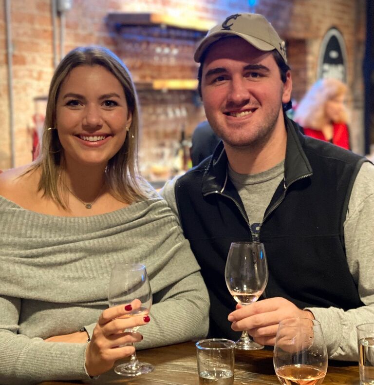 ALTHOUGH THEY HAD MULTIPLE MUTUAL FRIENDS, EMMA AND STEVEN MET IN 2018 ON A DATING APP.  IN TRUE CINCINNATI FORM, THEIR FIRST DATE WAS AT SKYLINE.