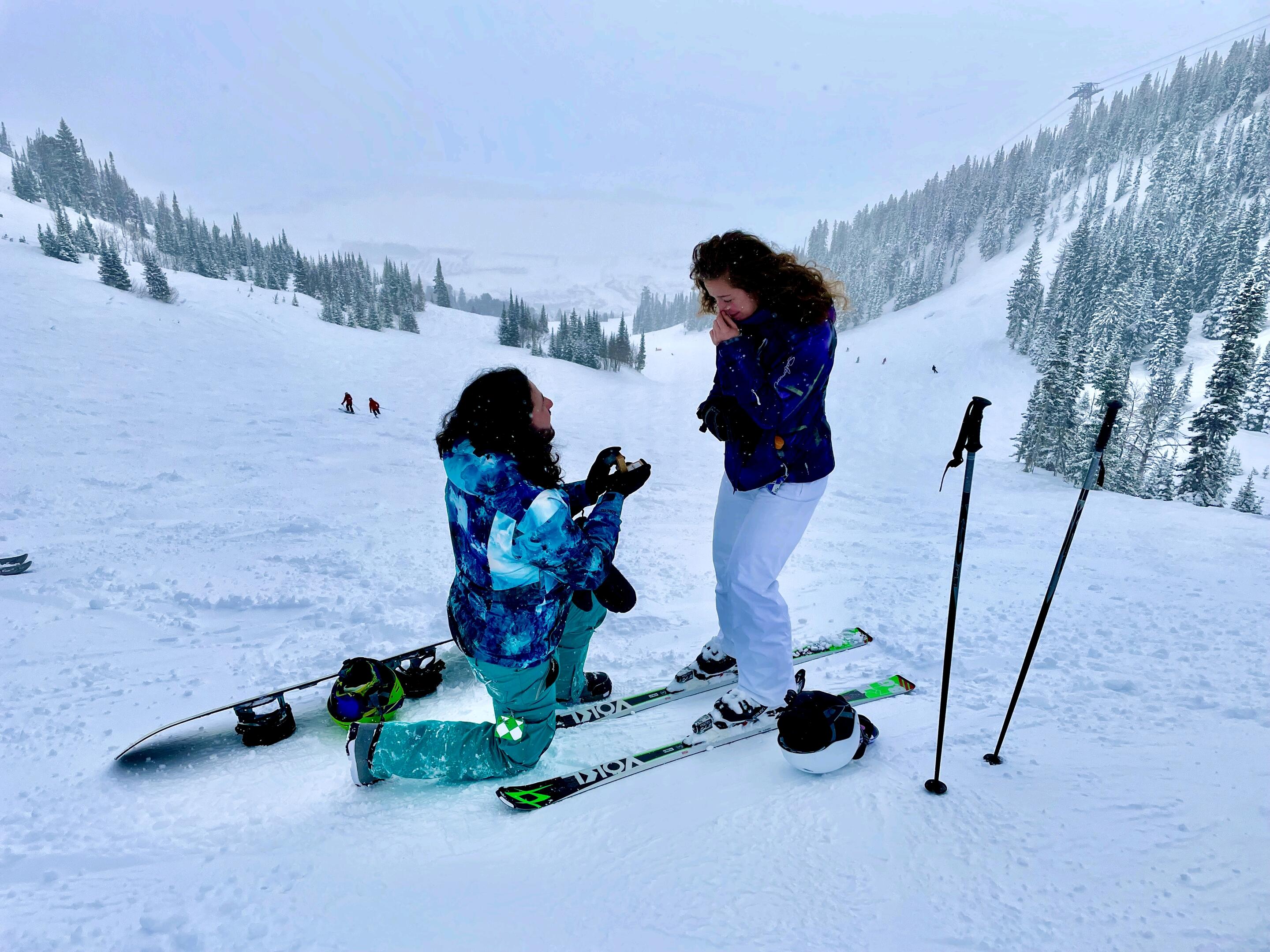 Paul: "We don't have any photos with our helmets off, let's take one good one on the mountain!"
I think you all know the rest 💍
