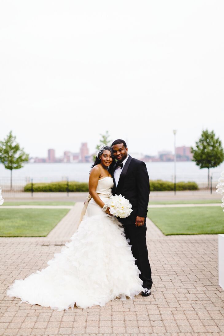 A Romantic, Outdoor Wedding in Detroit, MI